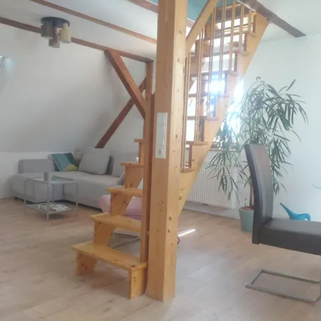 Kraewelhof Dachwohnung 公寓 Schrozberg