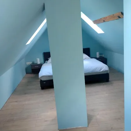 公寓 Kraewelhof Dachwohnung Schrozberg