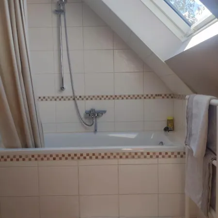 Kraewelhof Dachwohnung 公寓 Schrozberg